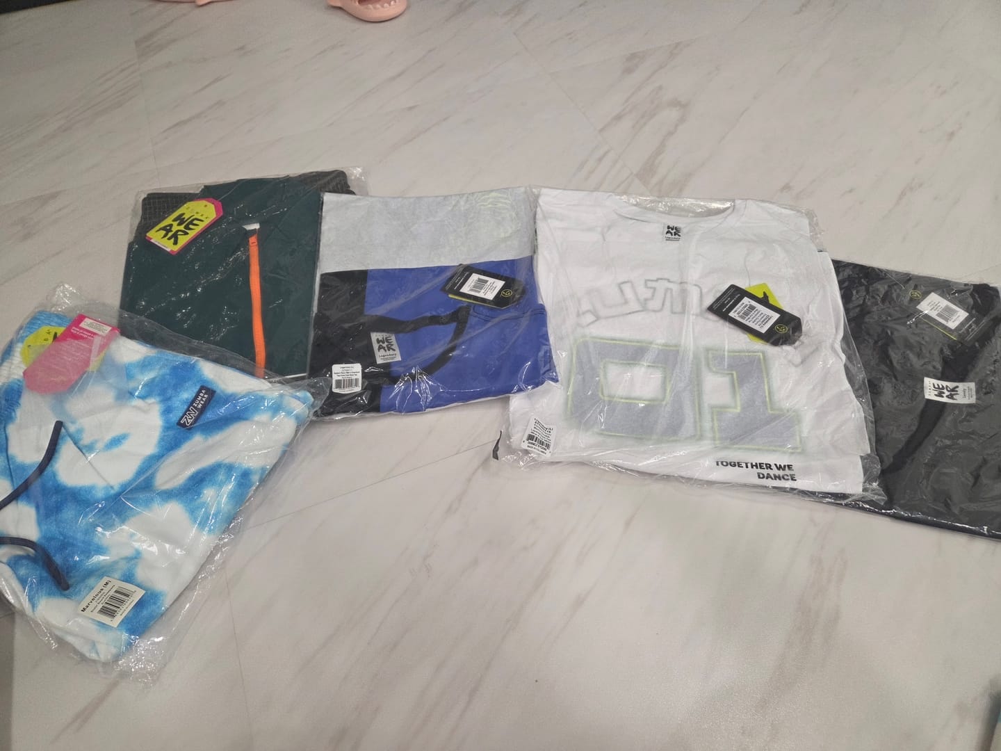 Customer photo review of Eastern Flavor Men's Double Layered Hem Tee