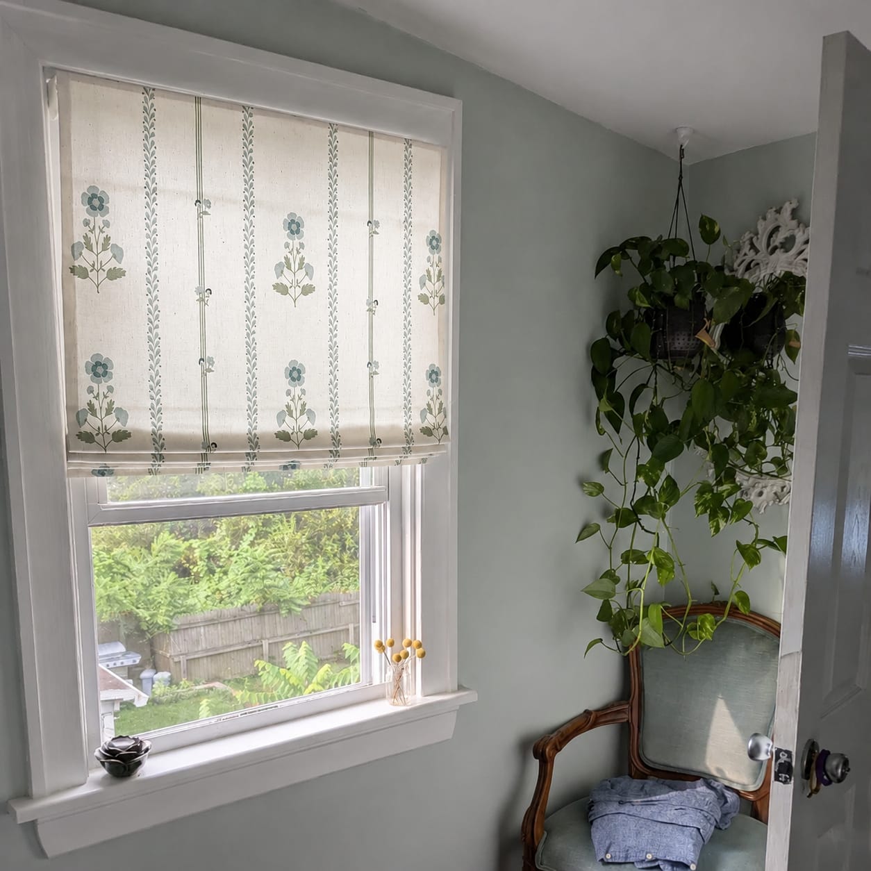 Customer photo review of Lily Custom Roman Shades