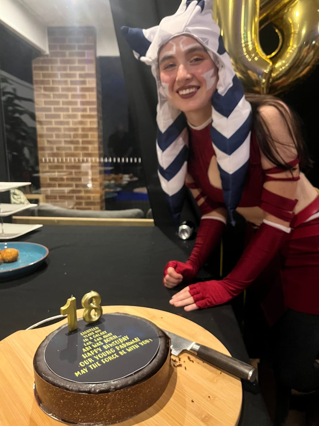 Customer photo review of 20 cm Pre-cut Circle Custom Edible Icing Image