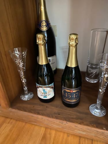 Customer photo review of America's 250th Anniversary Sparkling Wine