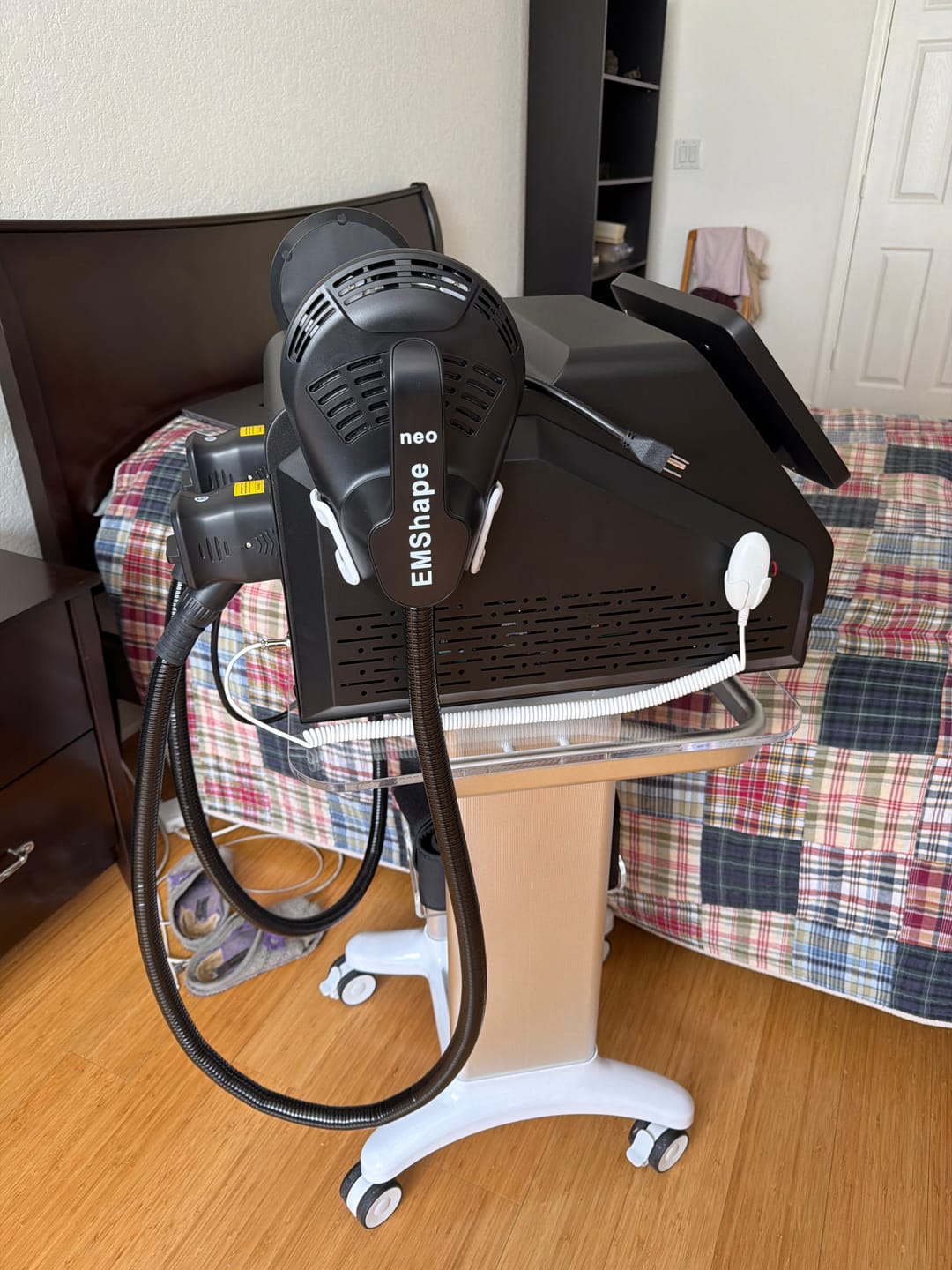 Customer photo review of EMShape® Neo Prime II