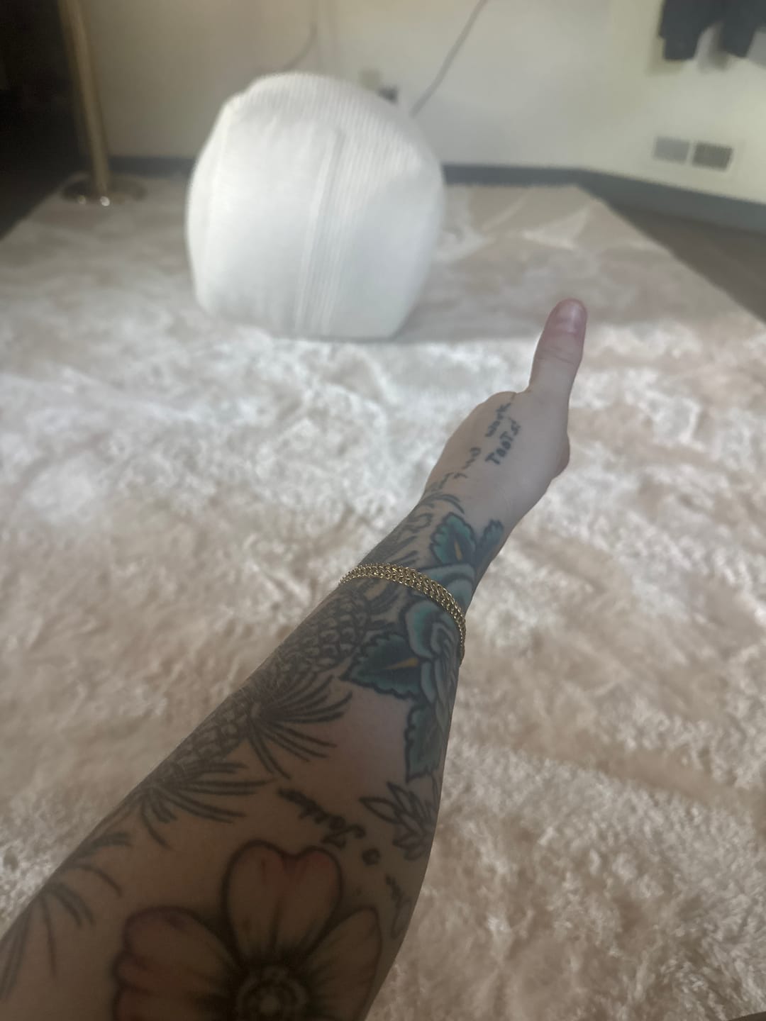 Customer photo review of Deluxe Shaggy Relax Mat - 1.4" Thick Foam Base