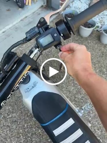 Customer video review of Tuttio Soleil 01 Plug & Play Surron Throttle