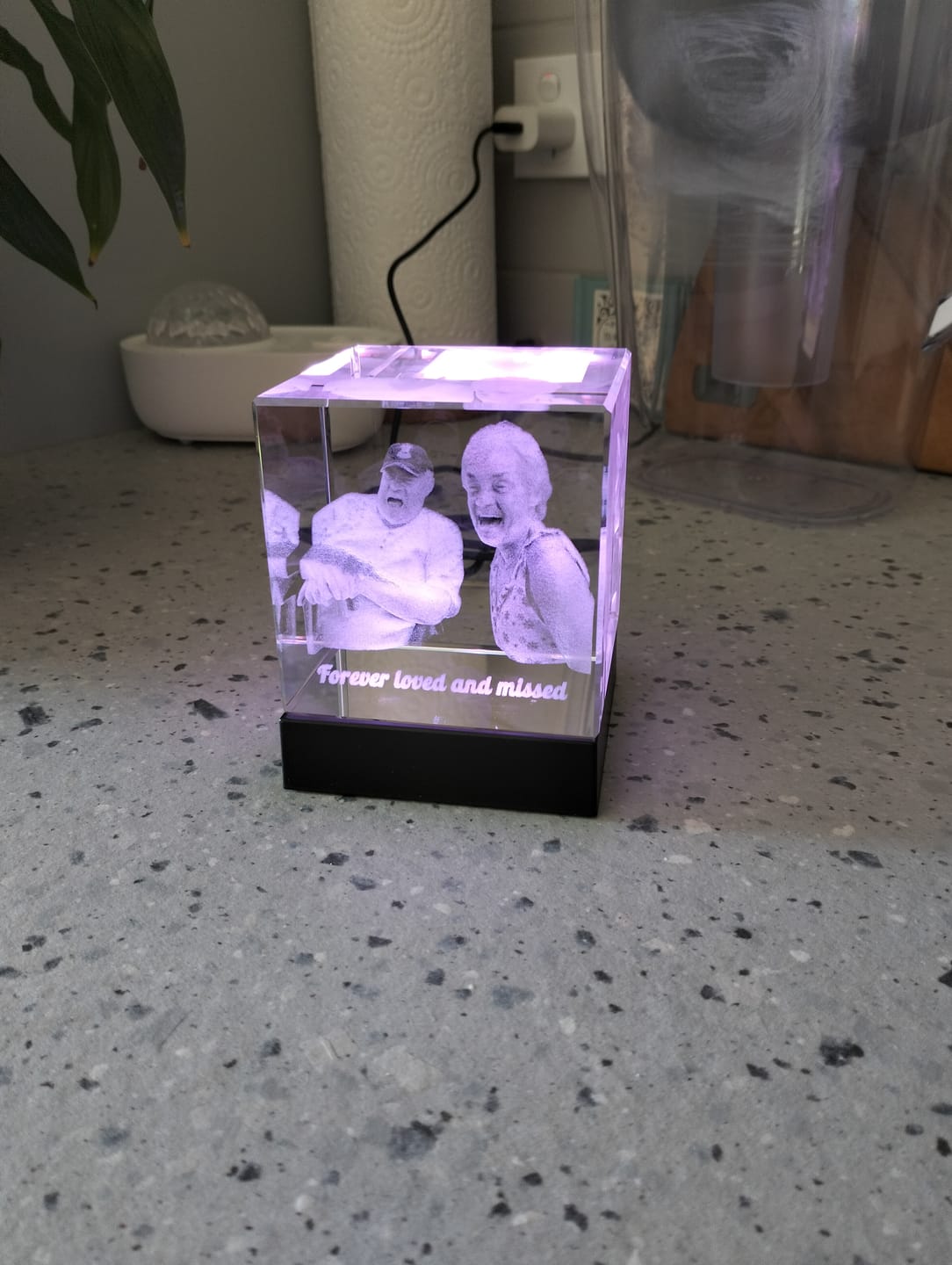 Customer photo review of Large 3D Photo Crystal CUBE - 80mm x 80mm x 80mm