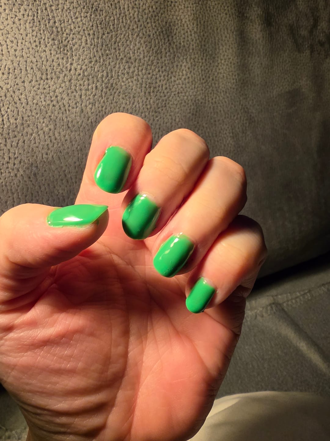 Customer photo review of 3in1 UV Gellack - 90325 - grelles gras grün