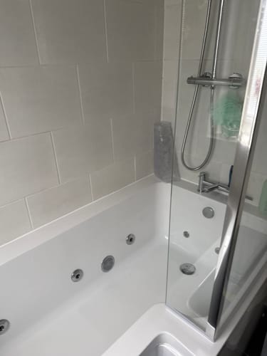 Customer photo review of L Shaped Whirlpool Bath 1600mm - 12Jet