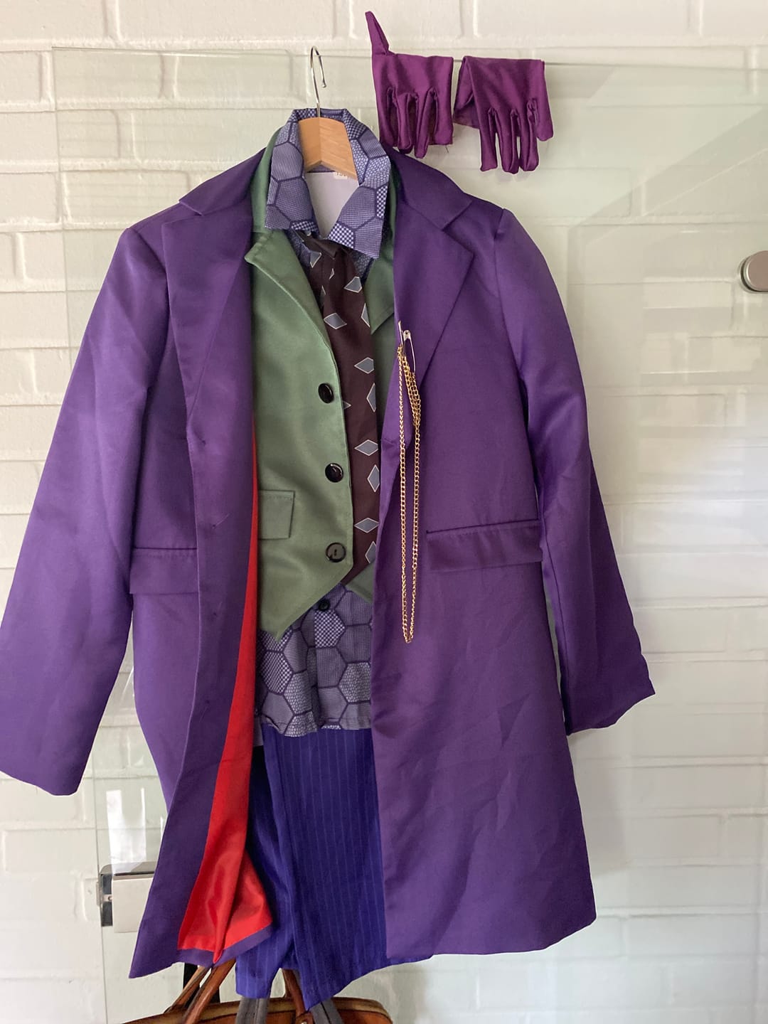 Customer photo review of Kinder Jungen Dark Knight Joker Kostüm Cosplay Halloween Karneval Outfits
