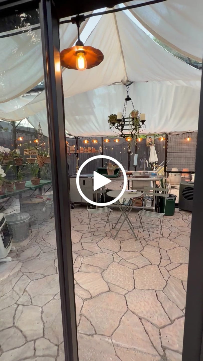 Customer video review of Patio Metal Light Bulb Shade for Outdoor Commercial String Lights, E26, White