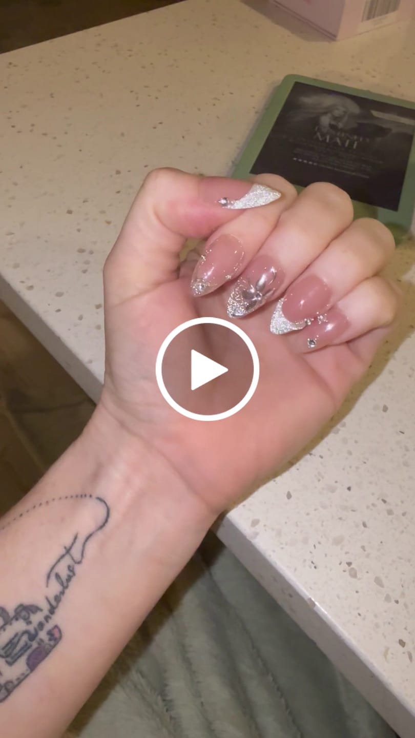 Customer video review of Moonlit Reign