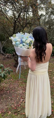 Customer photo review of Blue Skyla | Fresh Flower Bouquet