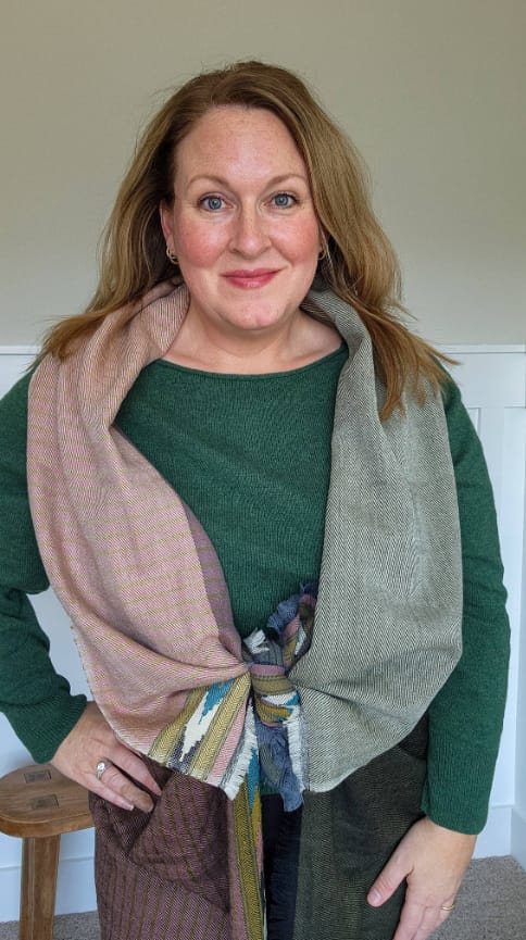 Customer photo review of NEW! Light Wool Cape Fusion Dusty Pink