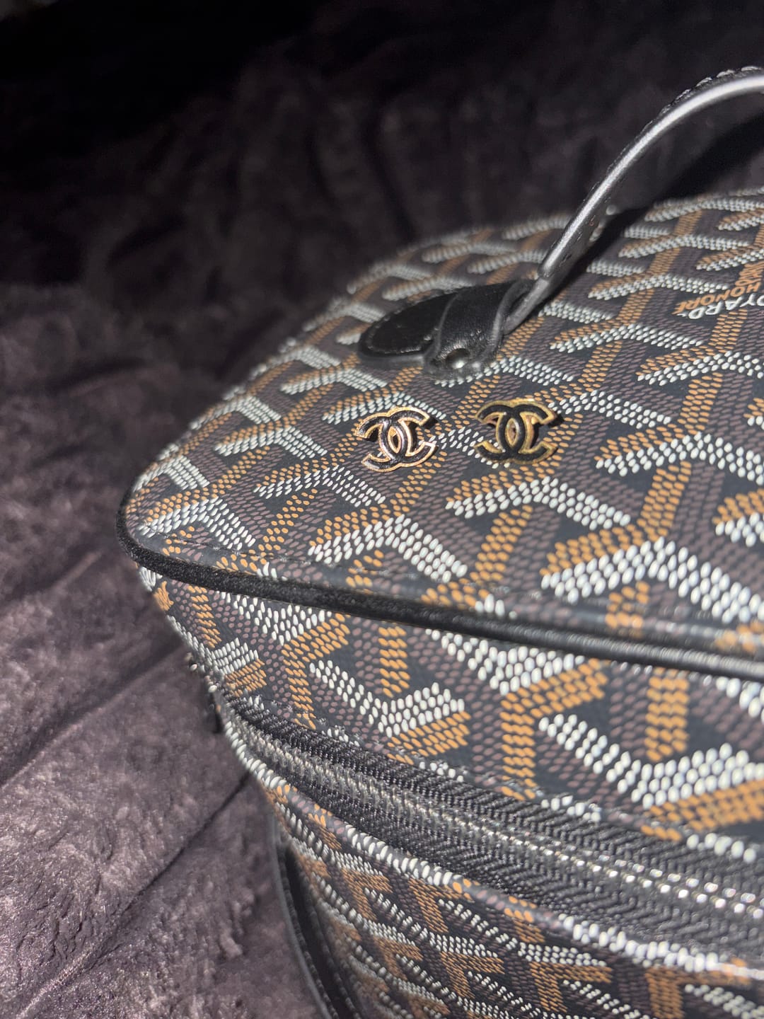 Customer photo review of Cecilia Studs