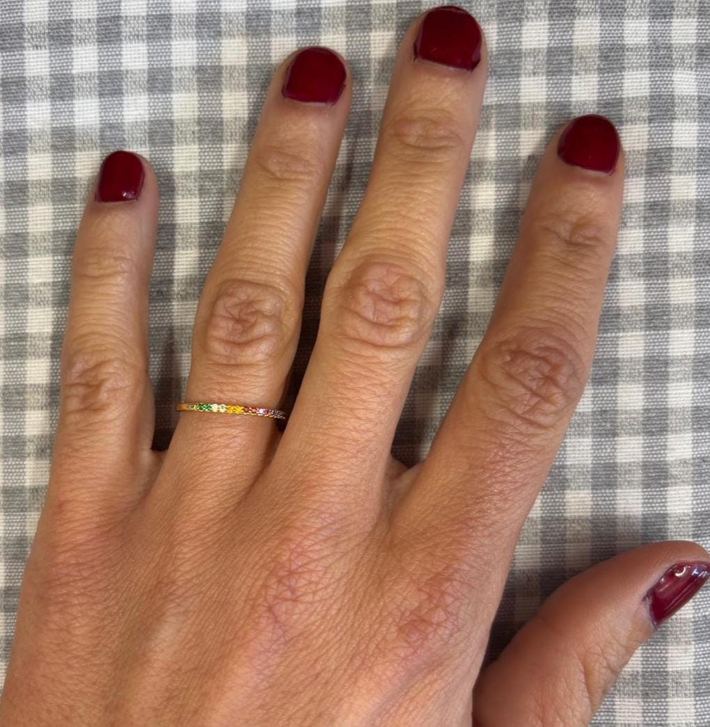 Customer photo review of Anillo Rainbow
