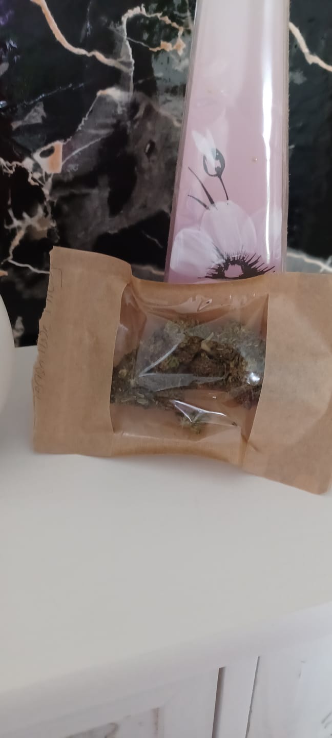 Customer photo review of Maui Wowie