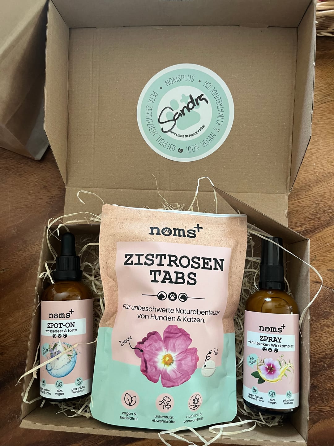Customer photo review of Zistrosen Tabs - 100% natürliches Zistrosen-Leckerli für Wald- & Wiesenspaziergänge