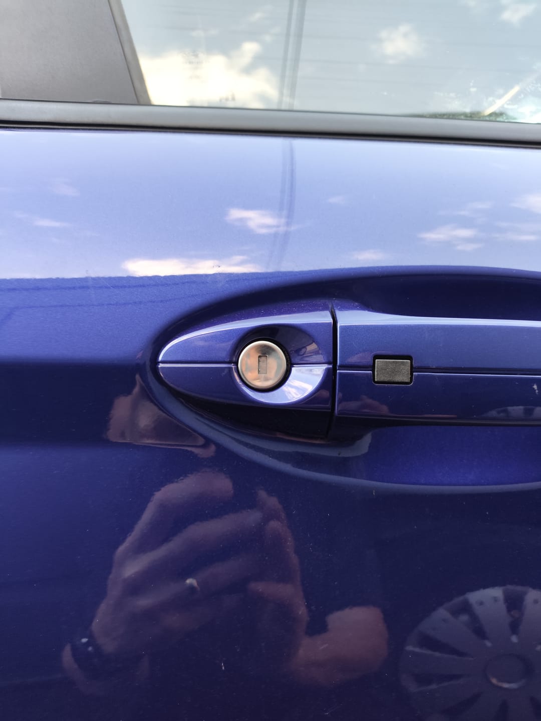Customer photo review of Standard Door Handle Lock Bezel Mk7/7.5 Fiesta (inc ST180) & Ford Transit Courier (2014 >)