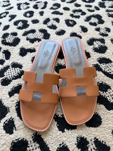 Customer photo review of HM 25 Oran Sandal Gold Epsom Etoupe Calfskin