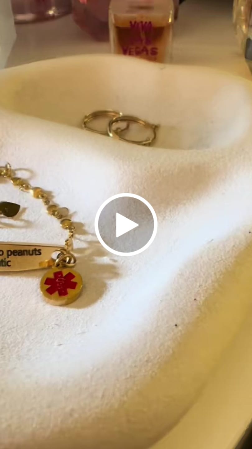 Customer video review of Personalised Gold Medical Alert ID Bangle Bracelet