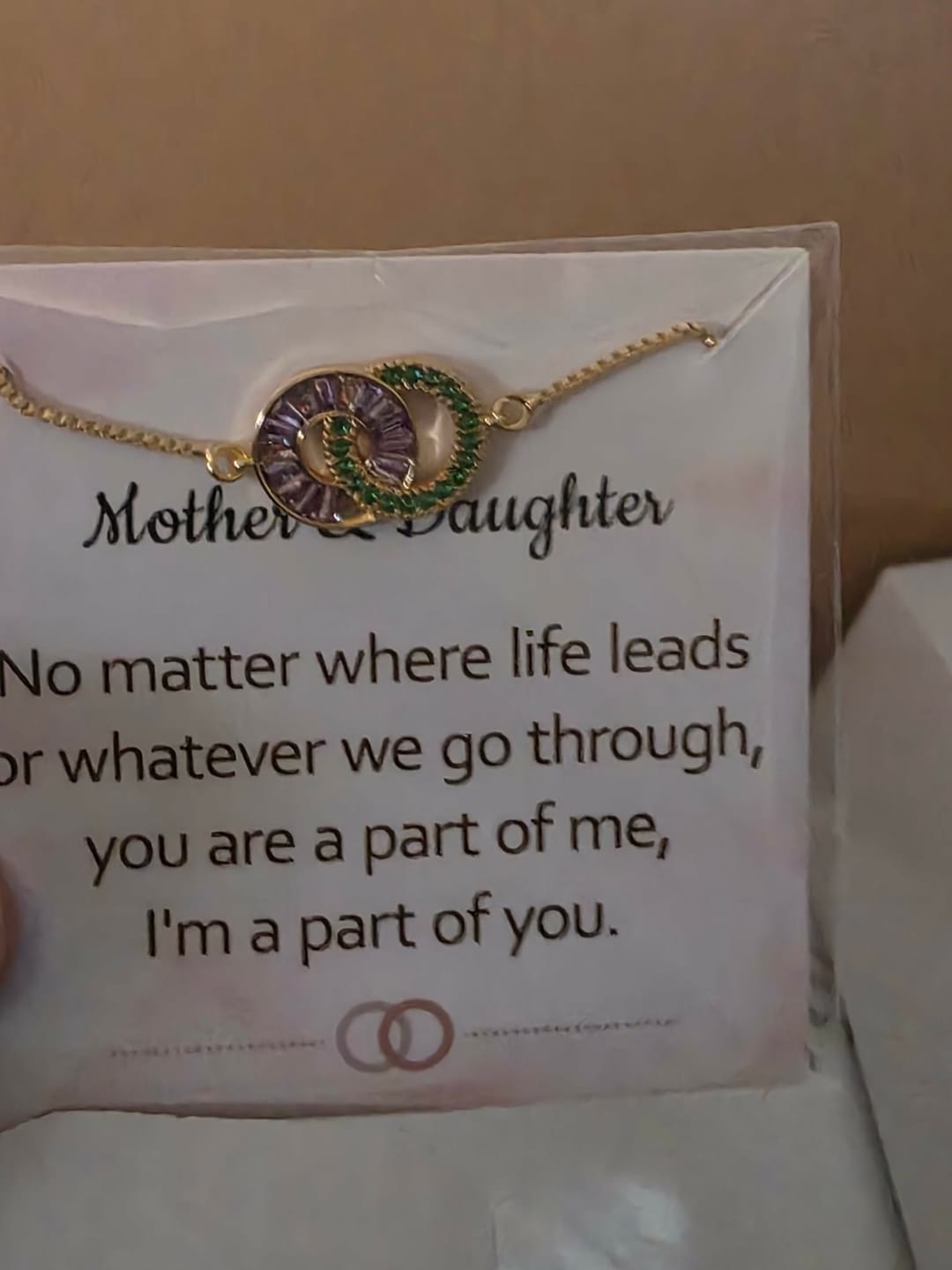 Customer photo review of Pulsera de piedra natal "Vínculo Inquebrantable"