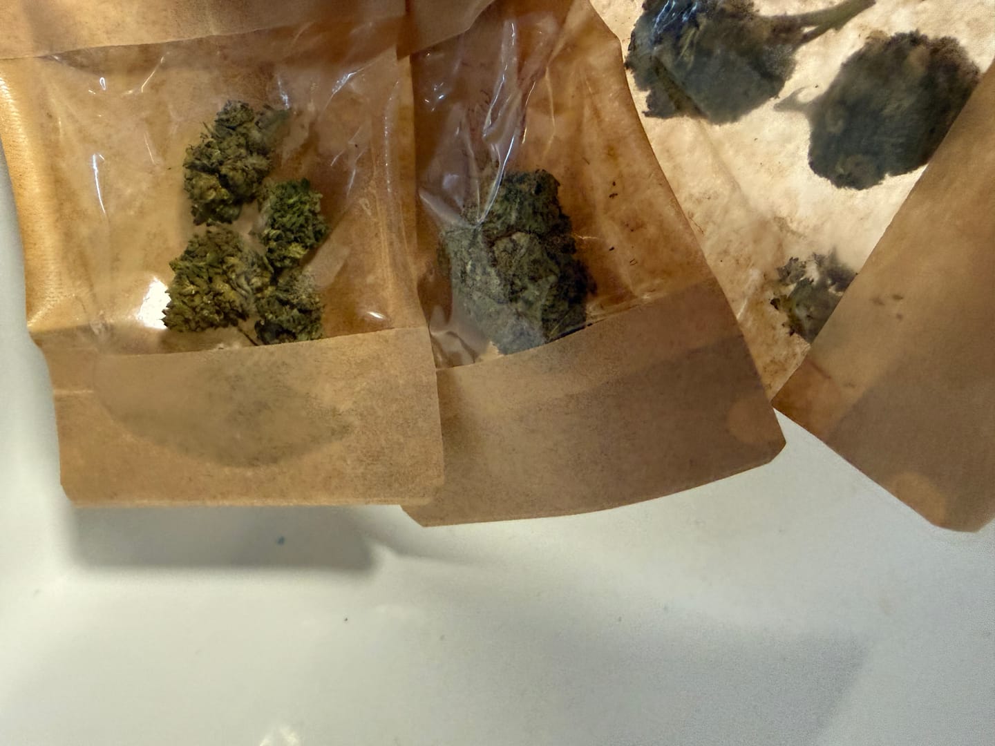 Customer photo review of Blüten Probier-Trio 15g – Pineapple Express, Lemon Haze & Crystal Skunk