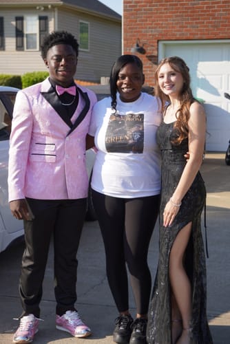 Customer photo review of Men's 3-Piece Jacquard Peak Lapel Double Breasted Pink Tuxedo