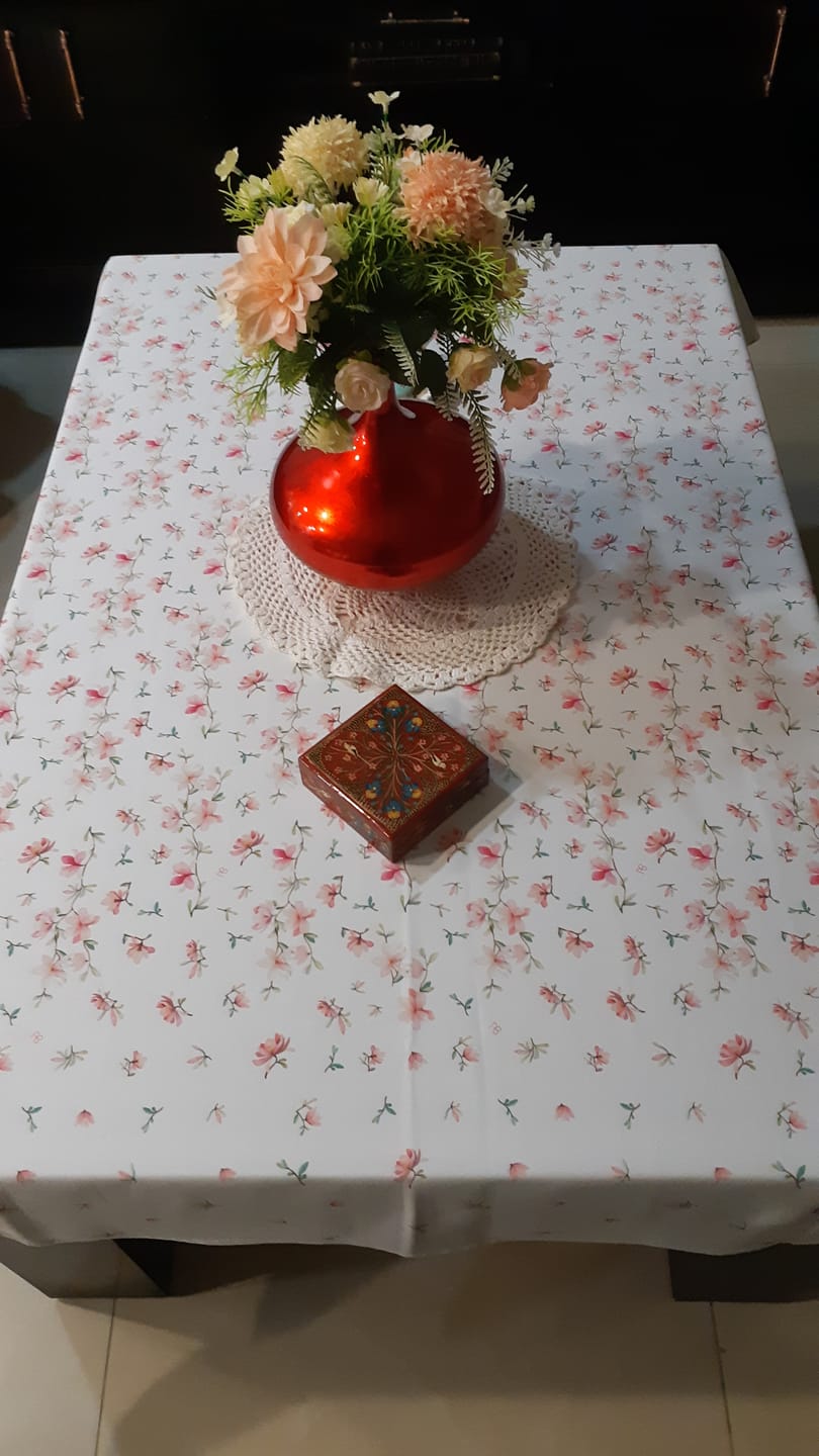 Customer photo review of מפת שולחן לירון