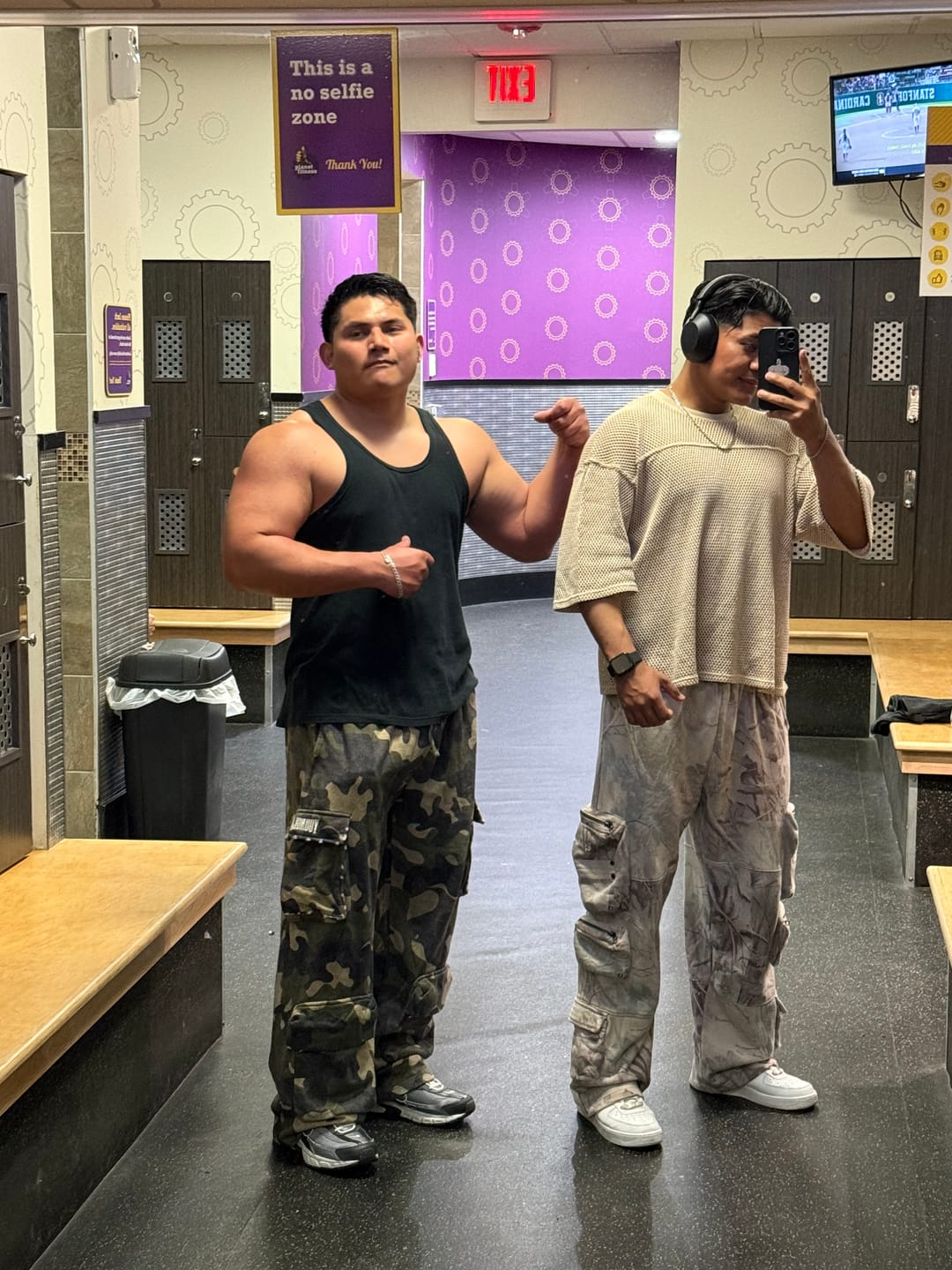 Customer photo review of 2071 - Baggy Ass Sweats
