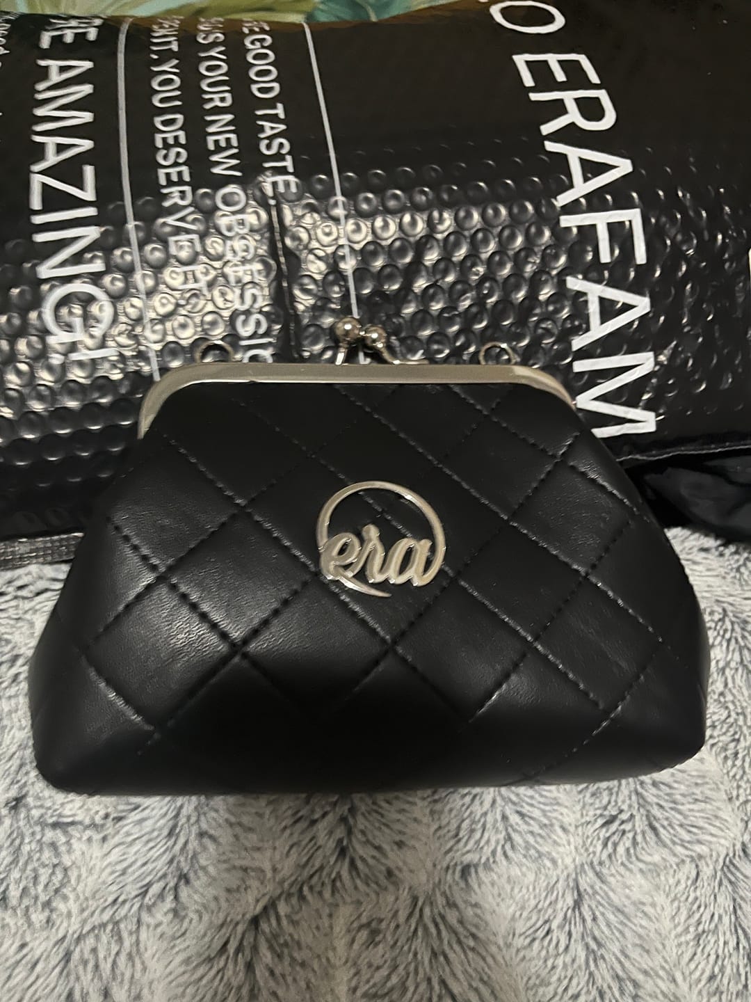 Customer photo review of ERA Mini Kisslock Chain Bag – Black