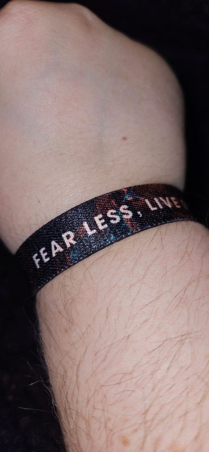 Customer photo review of Fear Less, Live More - Elastisches Armband