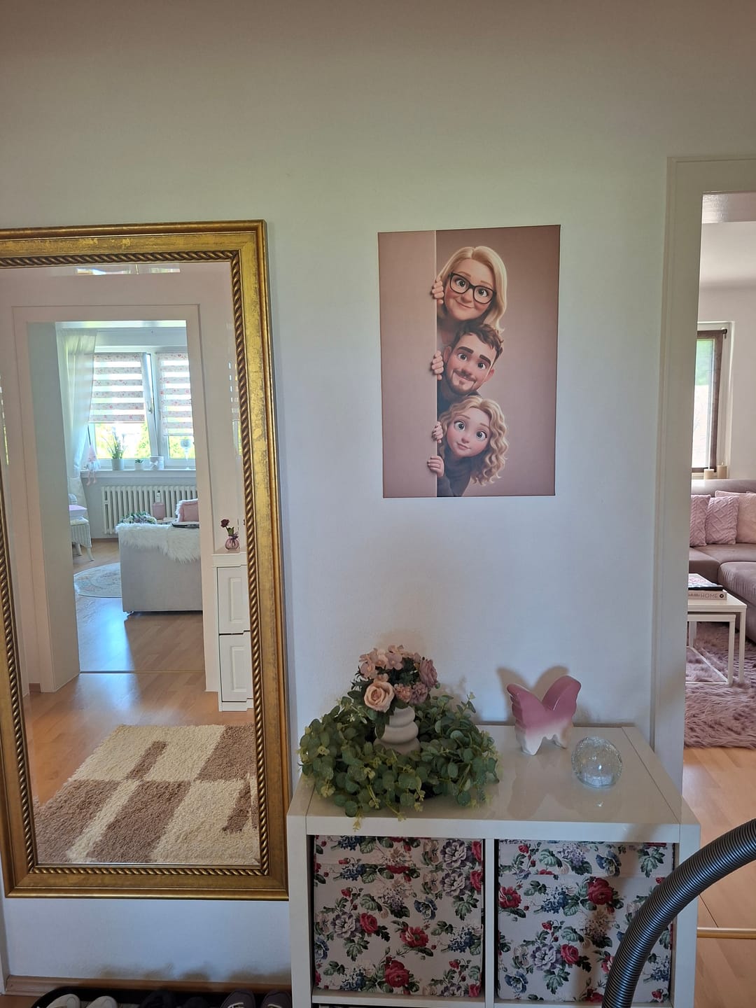 Customer photo review of Personalisierte Leinwand - Animiert hinter der Wand