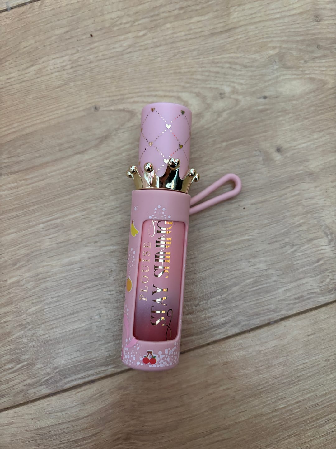 Customer photo review of Lip Oil Holder