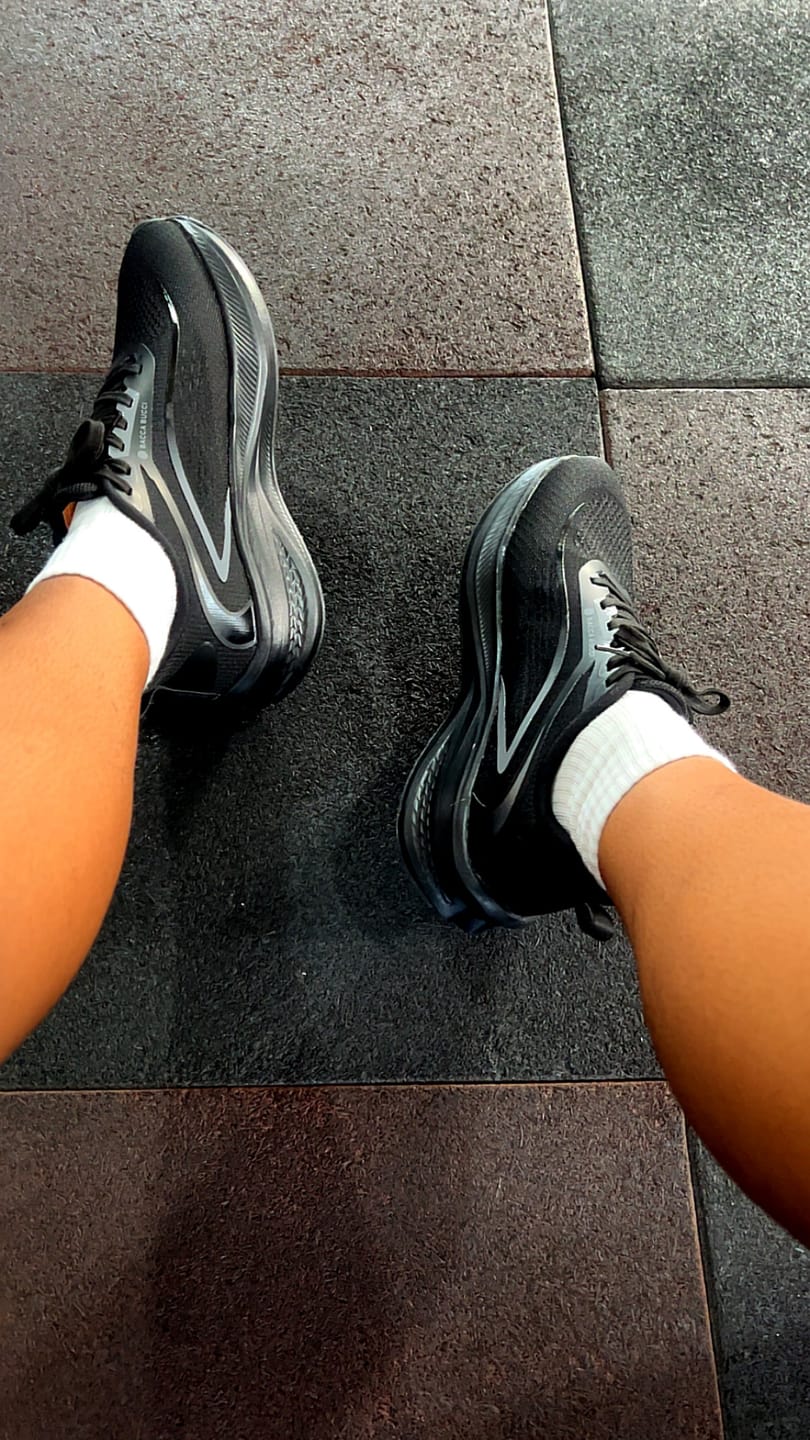 Customer photo review of Bacca Bucci Zephyr – All-Day Comfort Running & Training Shoes