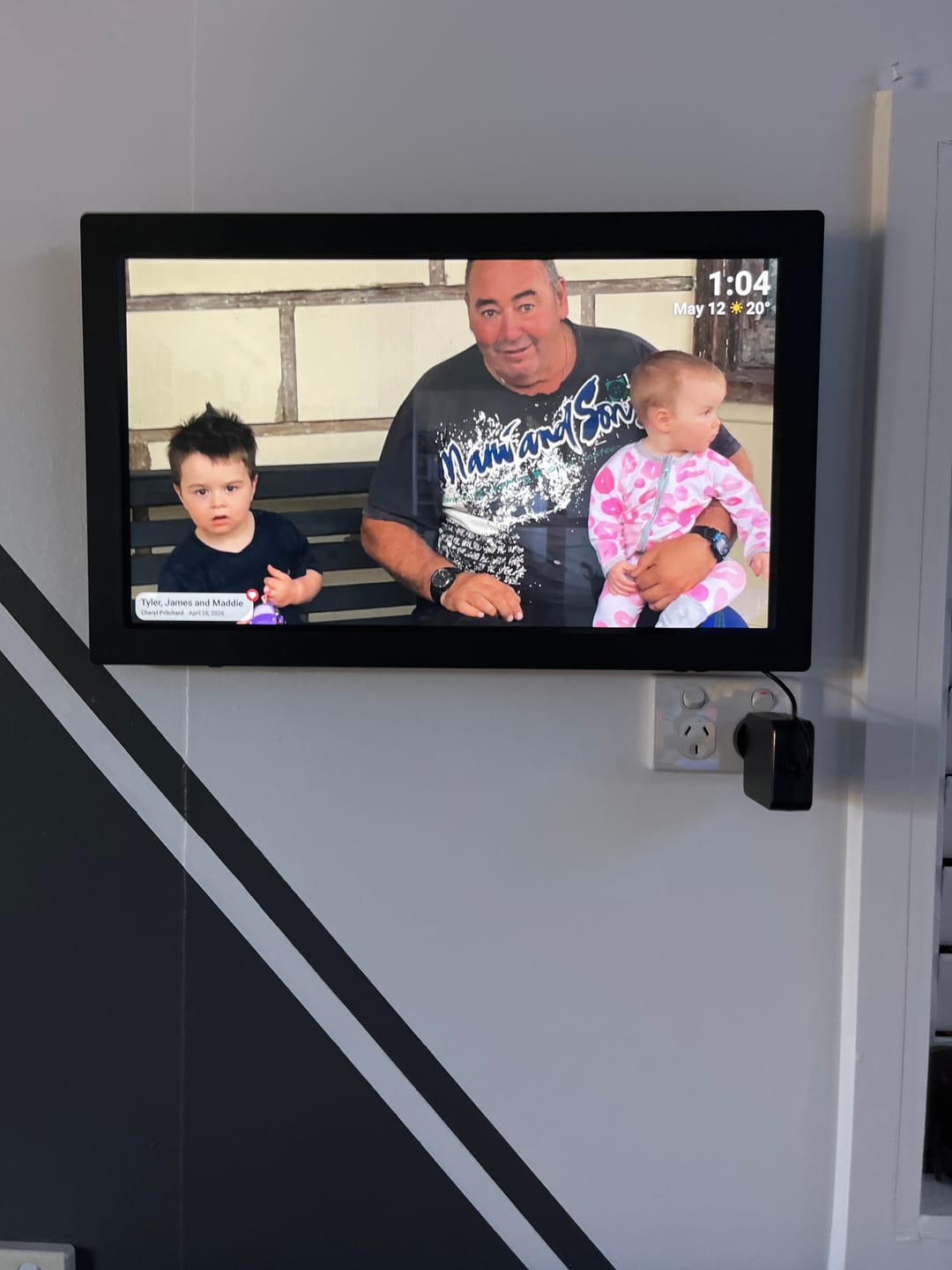Customer photo review of Digital Photo Frame