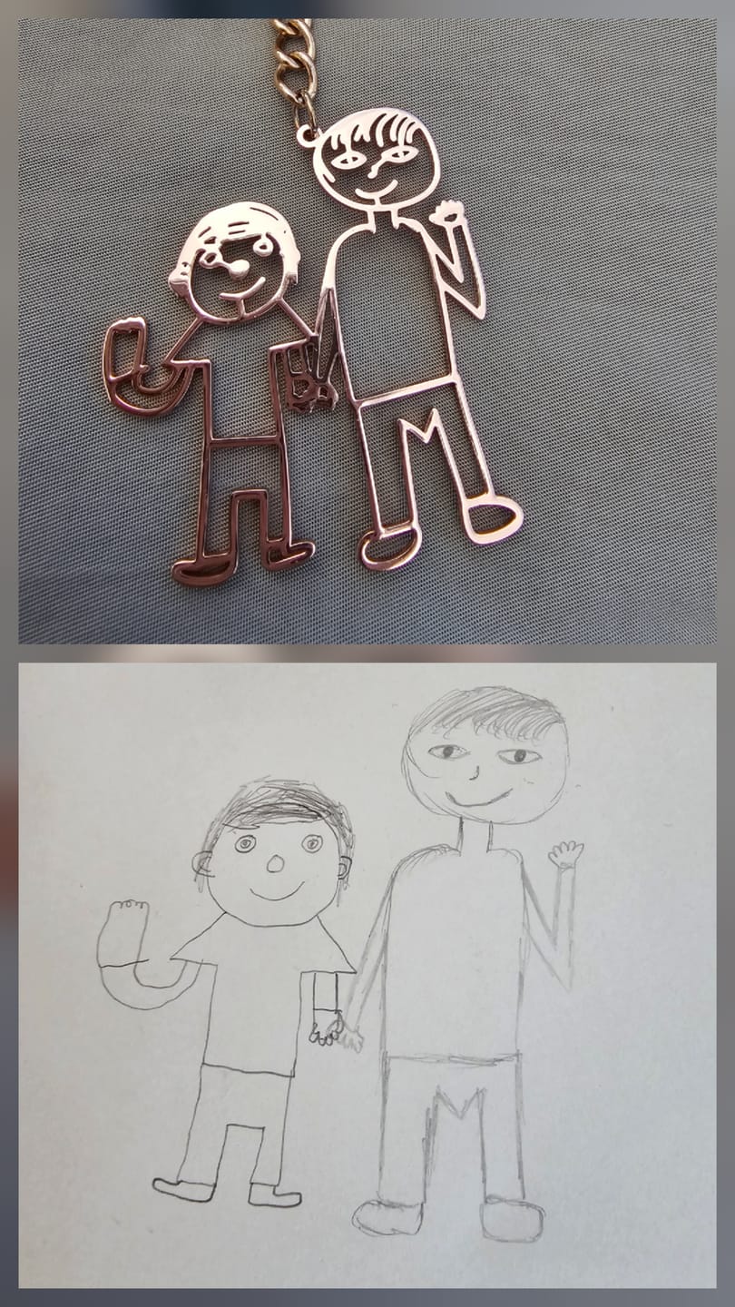 Customer photo review of Dibujo infantil personal como Collar o Colgante