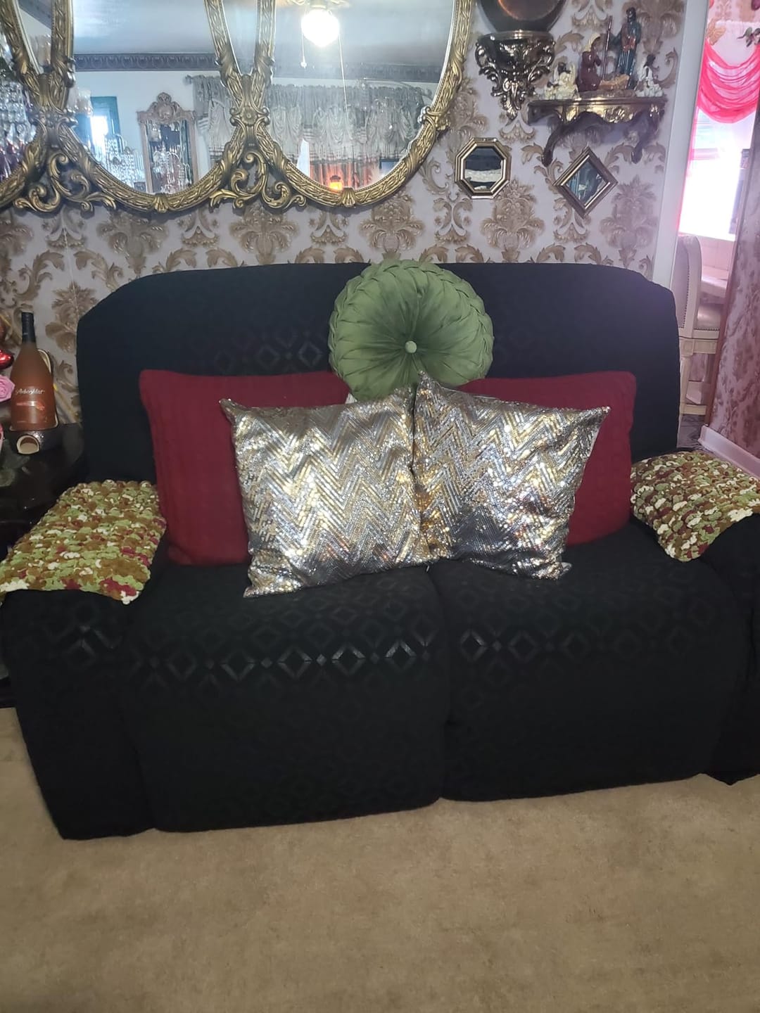 Customer photo review of Stretch Waterproof Recliner Sofa Cover with Pockets Washable Recliner Slipcovers