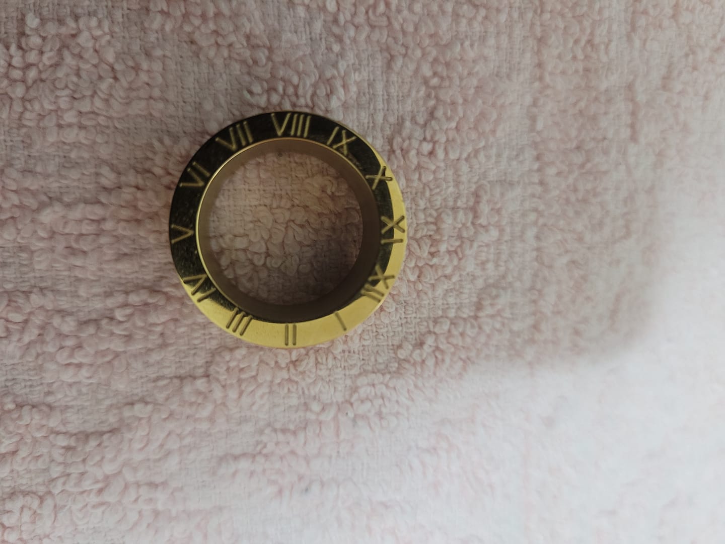Customer photo review of Anel Luxo Imperial Banhado em Ouro 18K
