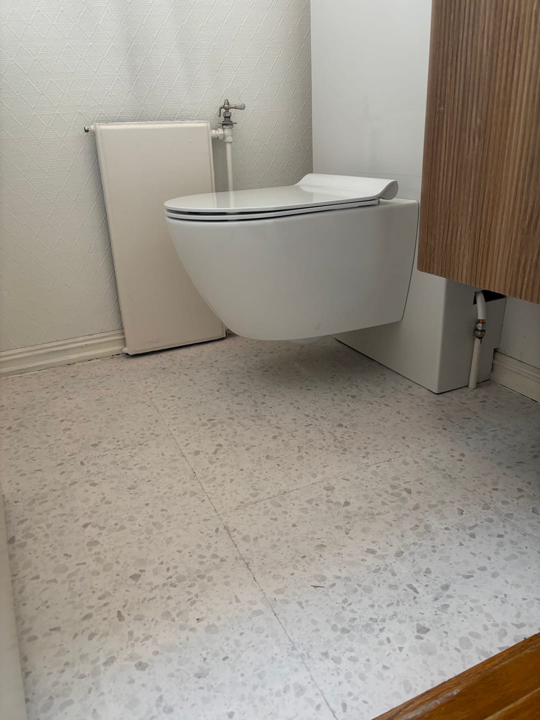 Customer photo review of Lisboa Terrazzo hvit selvklebende fliser