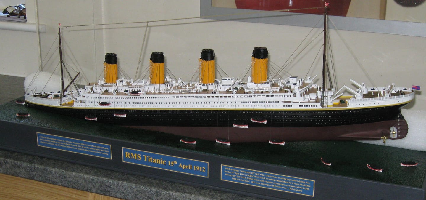 Customer photo review of Maqueta Barco Titanic