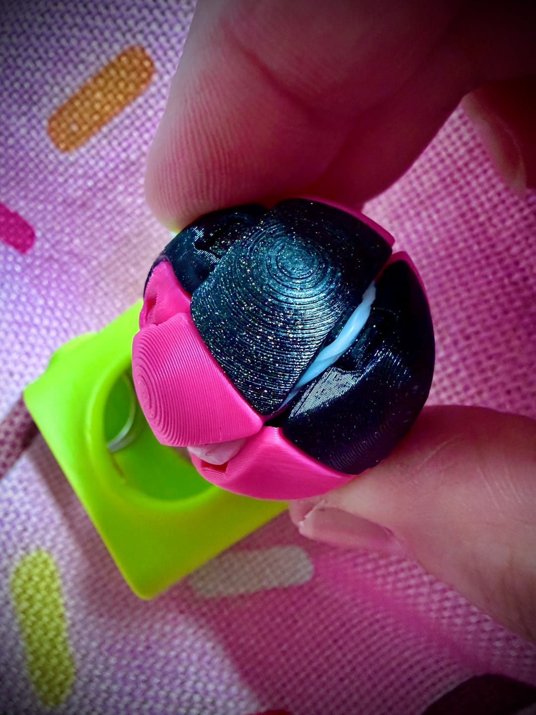 Customer photo review of Zorble PopBack Fidget