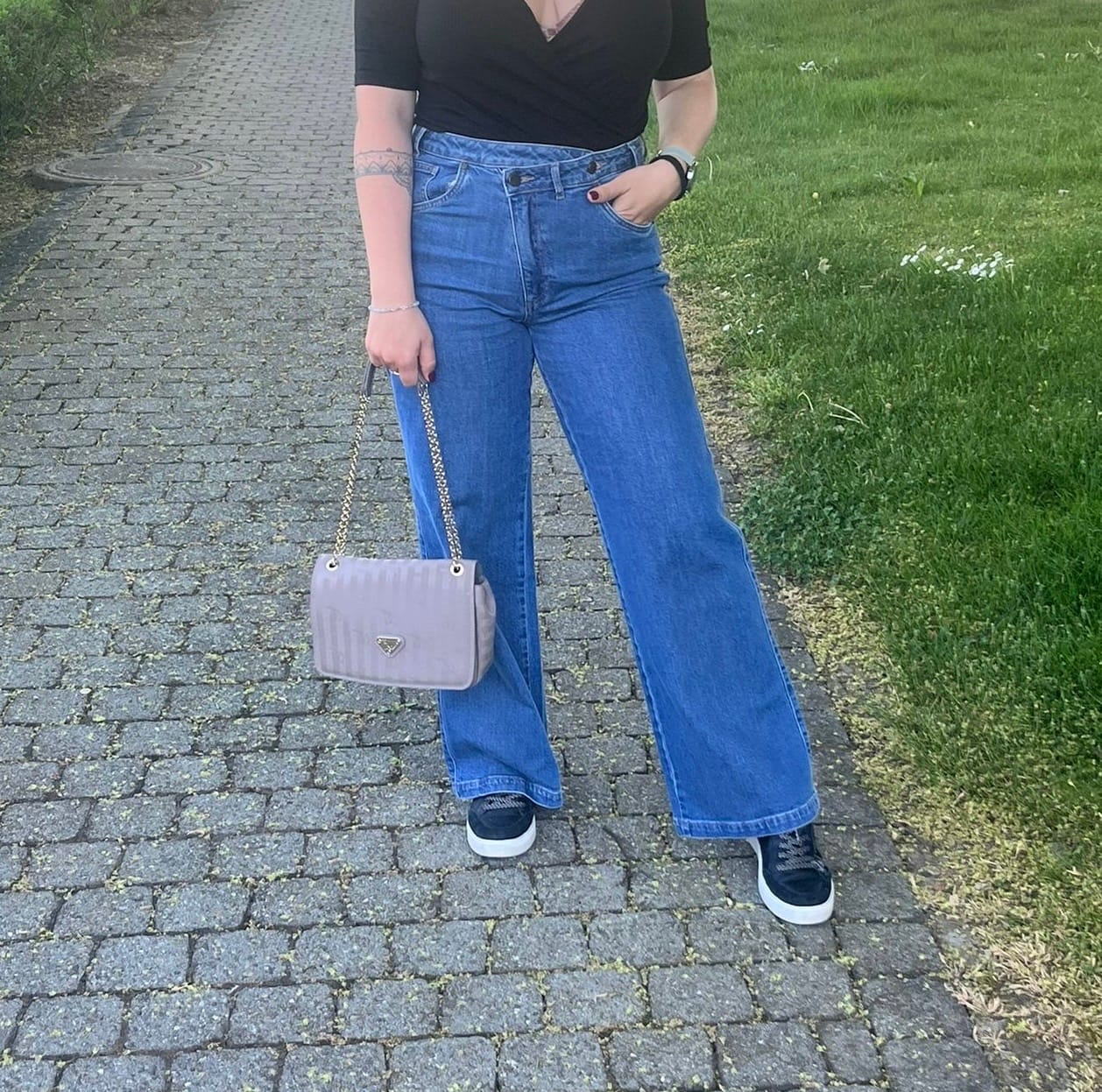 Customer photo review of Jeans Asymetrischer Bund