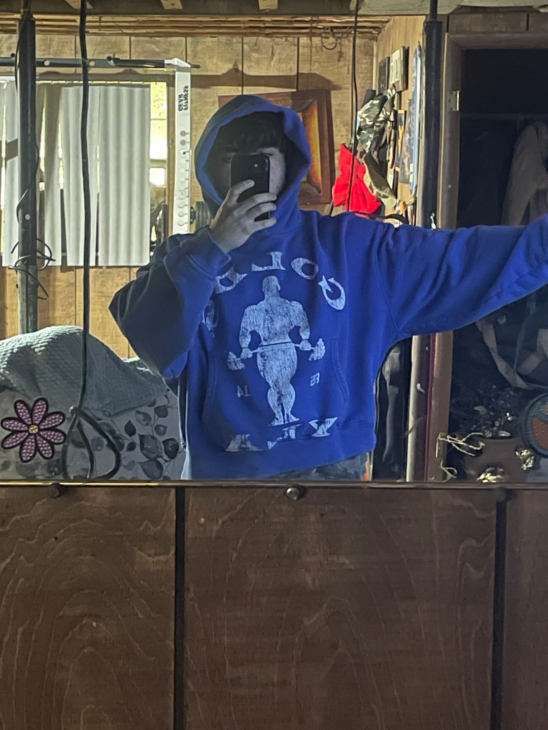 Customer photo review of 5161 - Golds Gym Classic Pullovers