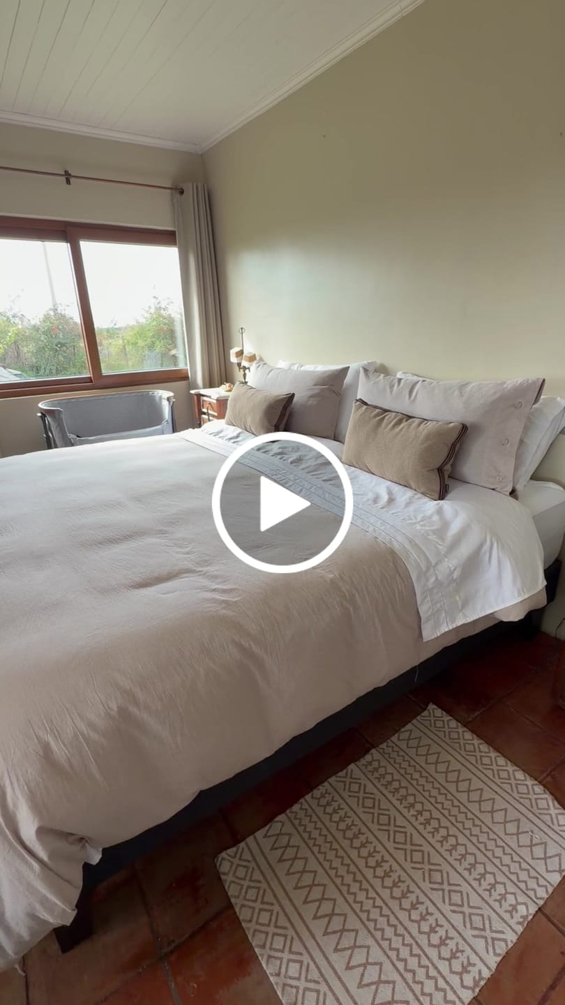 Customer video review of Sábanas Lujo 1800 Hilos - Super King - Soft Touch