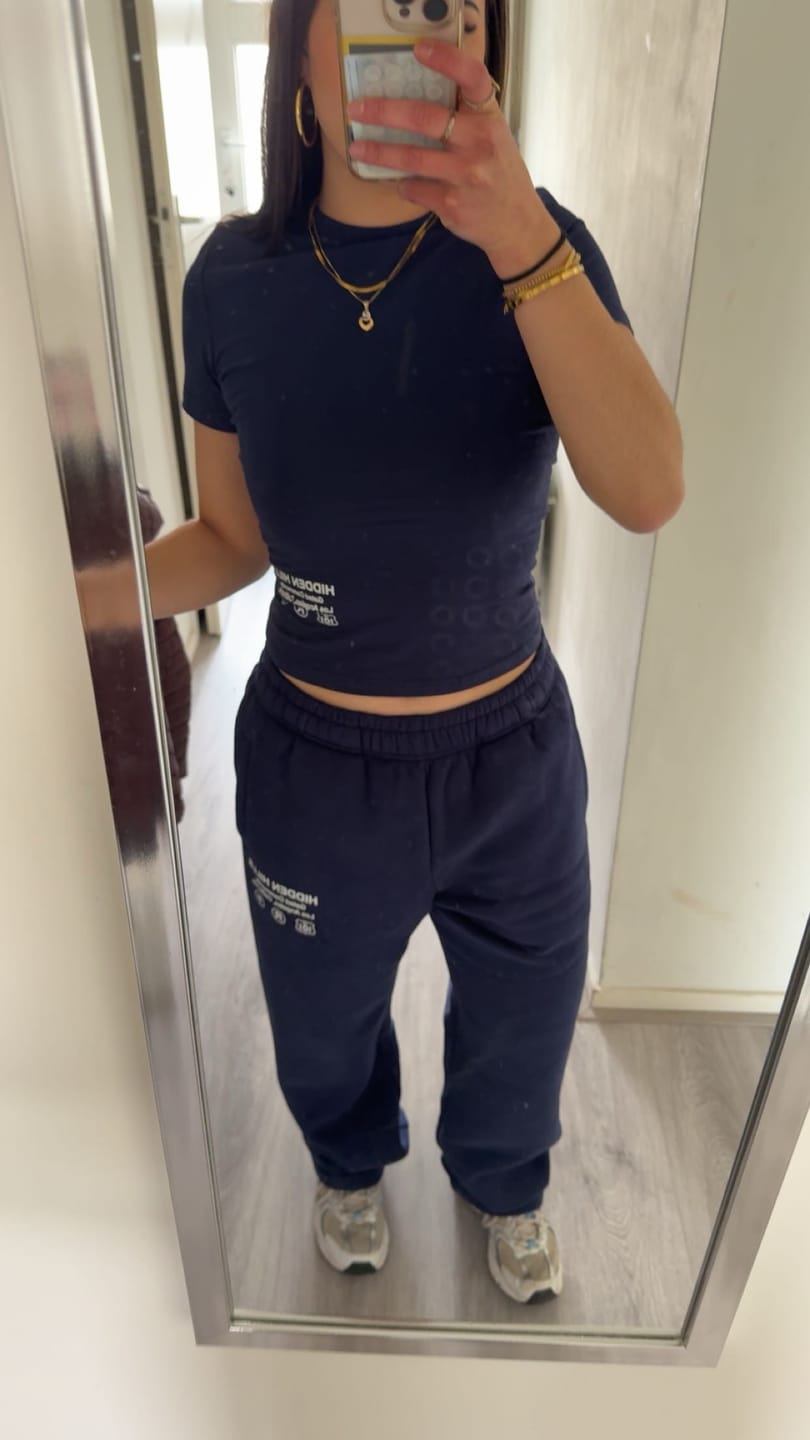 Customer photo review of LABEL STRAIGHT LEG SWEATPANTS NAVY