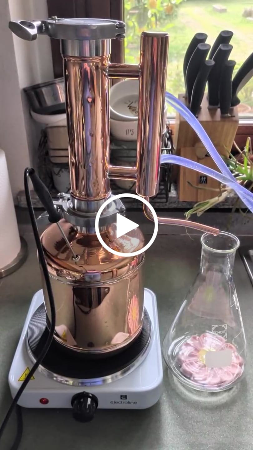Customer video review of Copper Pot still 2.4 l with double clumped top