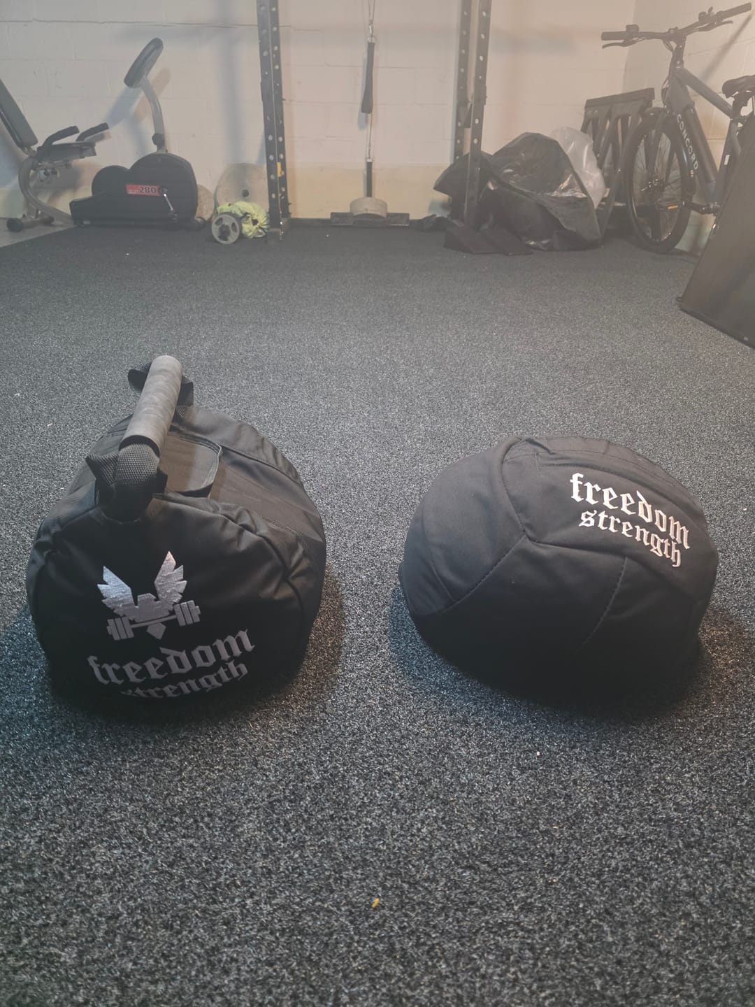 Customer photo review of Strongman throwing bags
