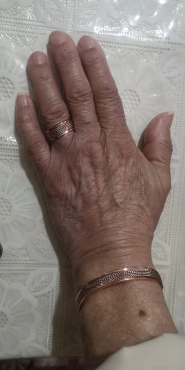 Customer photo review of Wui - Bracelet Jonc et Bague Cuivre Magnétiques