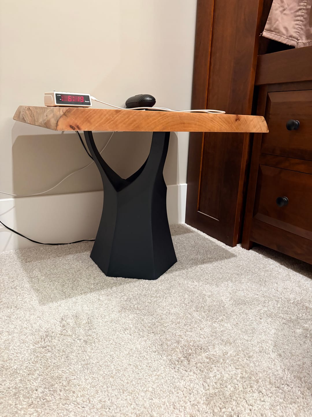 Customer photo review of Coffee Table Base 106S Namu 16.1" H Modern Furniture for Round Table Top