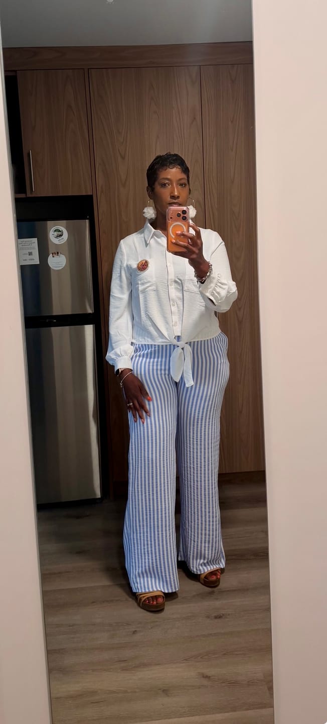 Customer photo review of Coastal Diva Pants Set (Blue/White)
