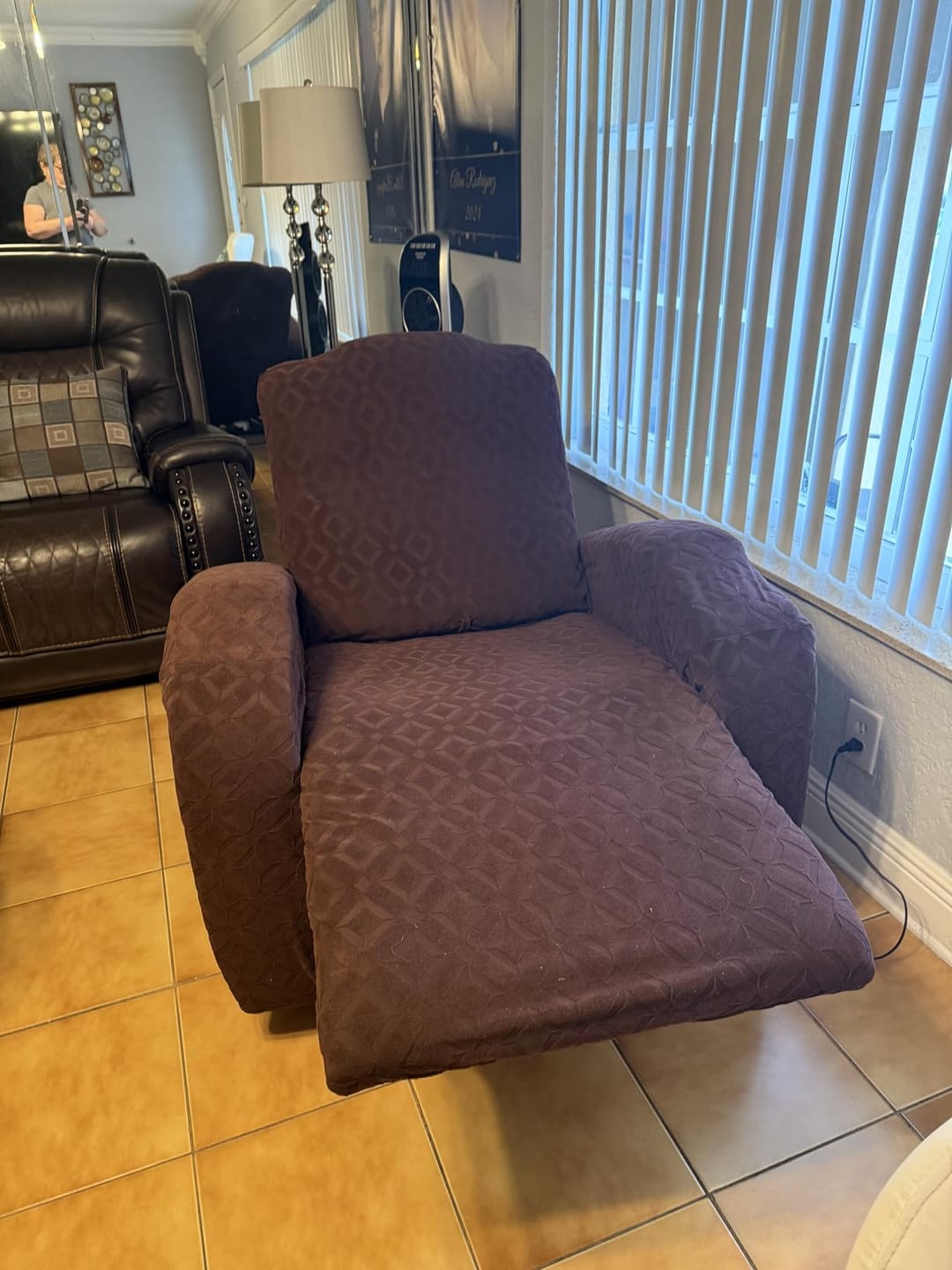 Customer photo review of Stretch Waterproof Recliner Sofa Cover with Pockets Washable Recliner Slipcovers