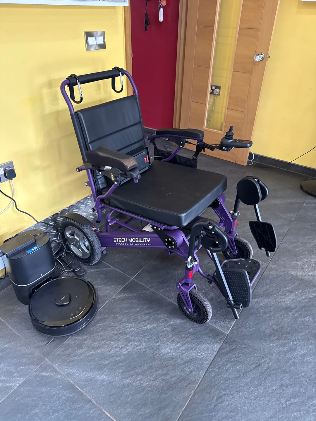 Customer photo review of Enterprise 200 – Bariatric Folding Electric Wheelchair with Premium 350W Brushless Motors (200kg Load, 53cm Seat)